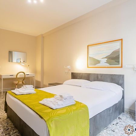 Piccinni Guesthouse By Apulia Accommodation Bari Exterior photo